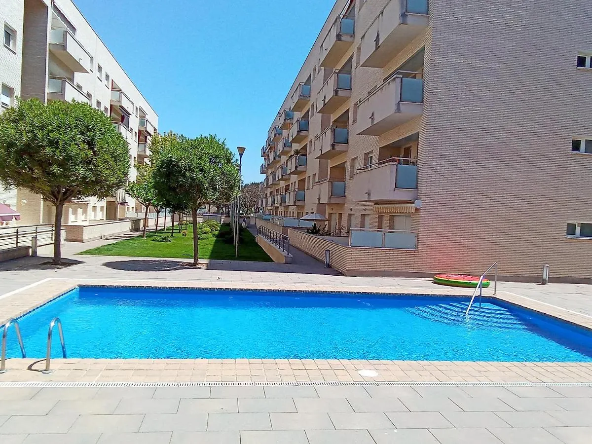Enjoy Your Holidays With Us !!, Terrace 25M2 - Apartment 65M2 3 Bedrooms, Capacity 4-6Pers, Wifi, Ideal To Digital Nomad Beach 5Min Walking, 4 Pools, Parking Opt, Air Conditioning Lloret de Mar